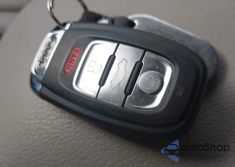 2012 Audi Q5 2.0T Premium z USA, uszkodzony, nr VIN WA1LFAFP5CA044493